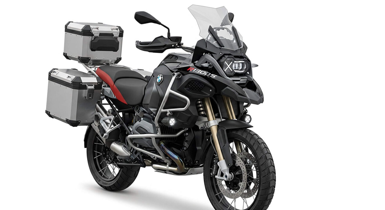 BMW R1300GS Adventure – Ultimate Touring Motorcycle with 145 HP, 400-Mile Range, and Next-Level Tech Book Your Epic Ride Now!
